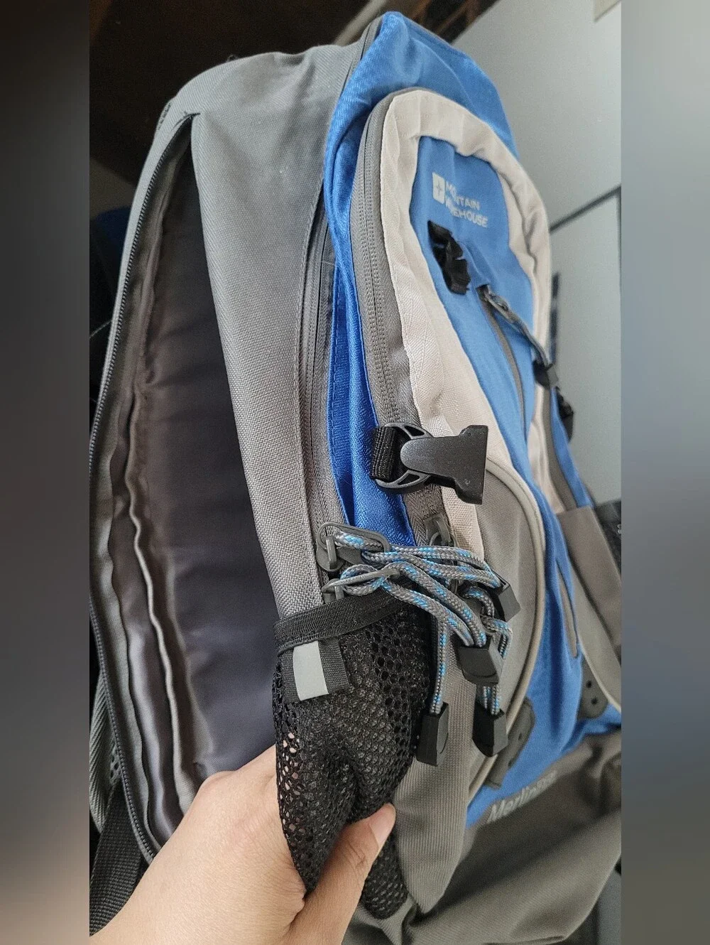 Mountain Warehouse minimise tags